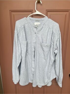 aerie Light Gray Button-Up Long Sleeve Top
